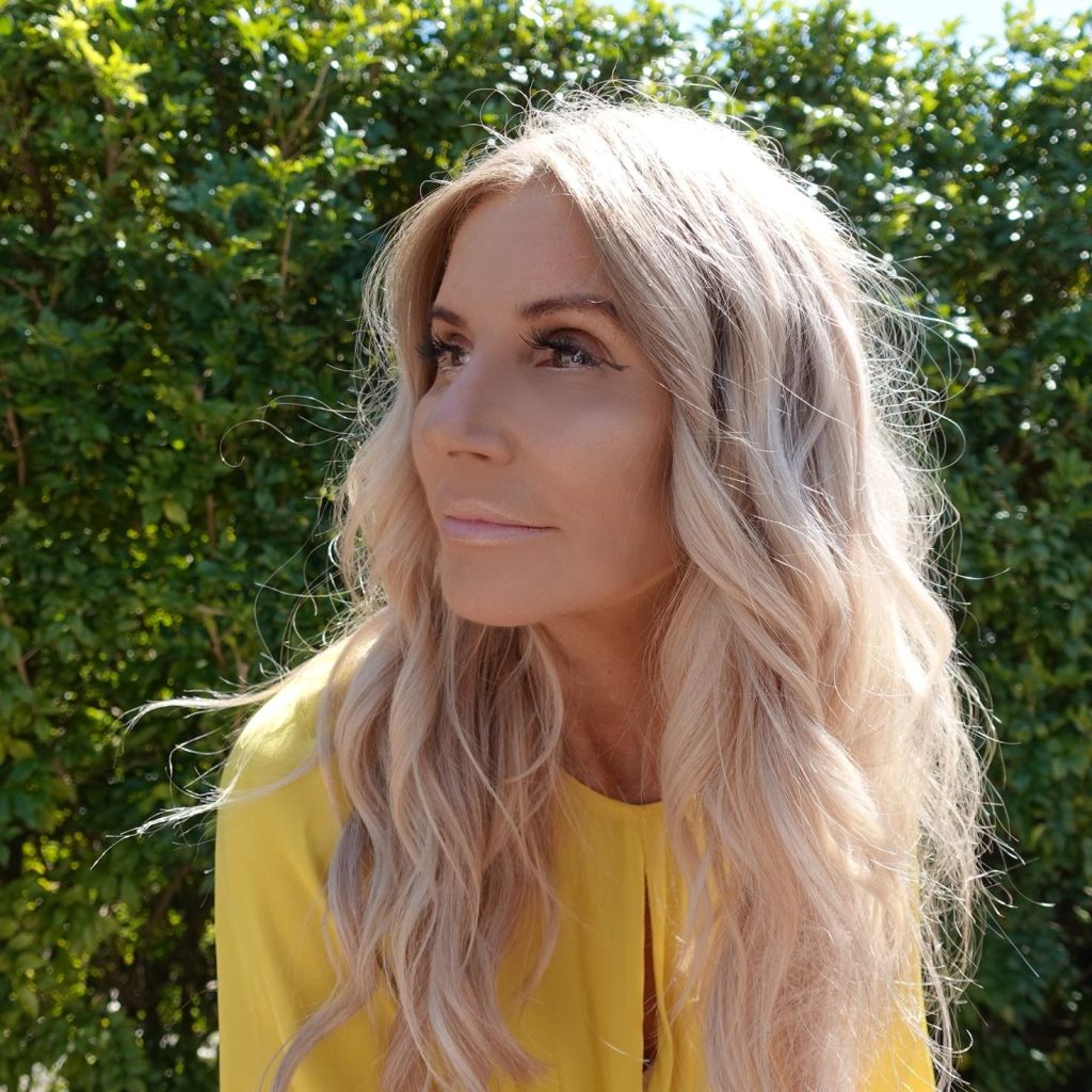 Front and Centre Training Solutions director Grazina Fechner is a professional media trained presenter and media expert.