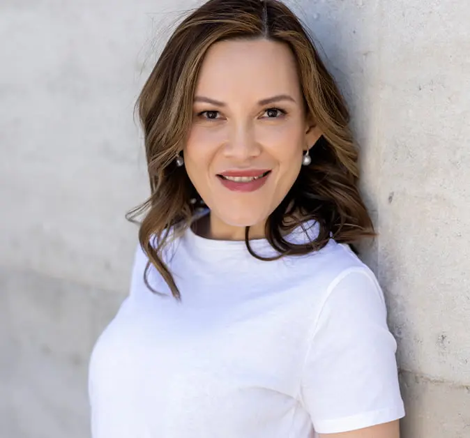 Dr Anh Nguyen specialist plastic surgeon. Western Australia Women’s Hall of Fame winner for her contribution to the healthcare system.